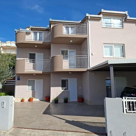 Apartment Ante Dugi Rat Luaran gambar